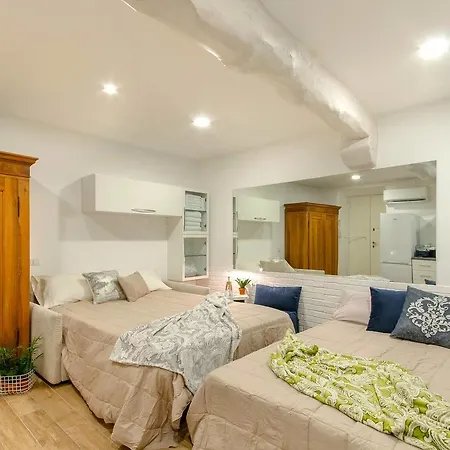 Brand New! Luxurious In Heart Of *