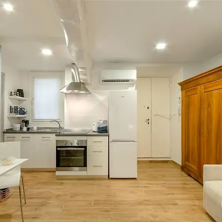Brand New! Luxurious In Heart Of *